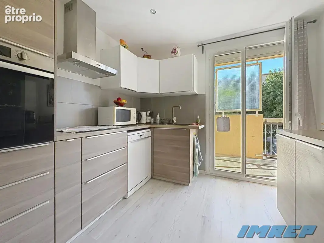 Appartement 4 pièces 73 m² à vendre à Marseille-9e (13009) - photo 4