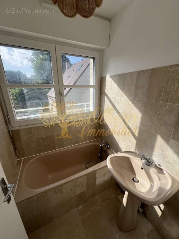 Appartement à ROISSY-EN-BRIE