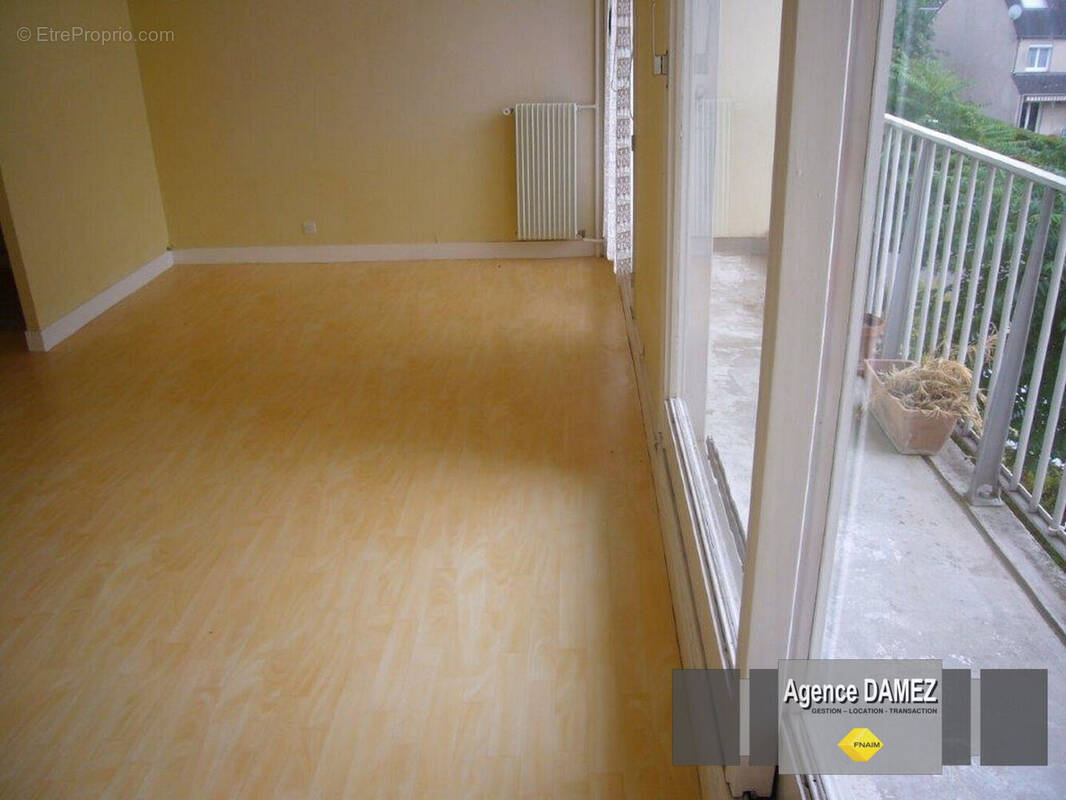 Appartement à DOURDAN