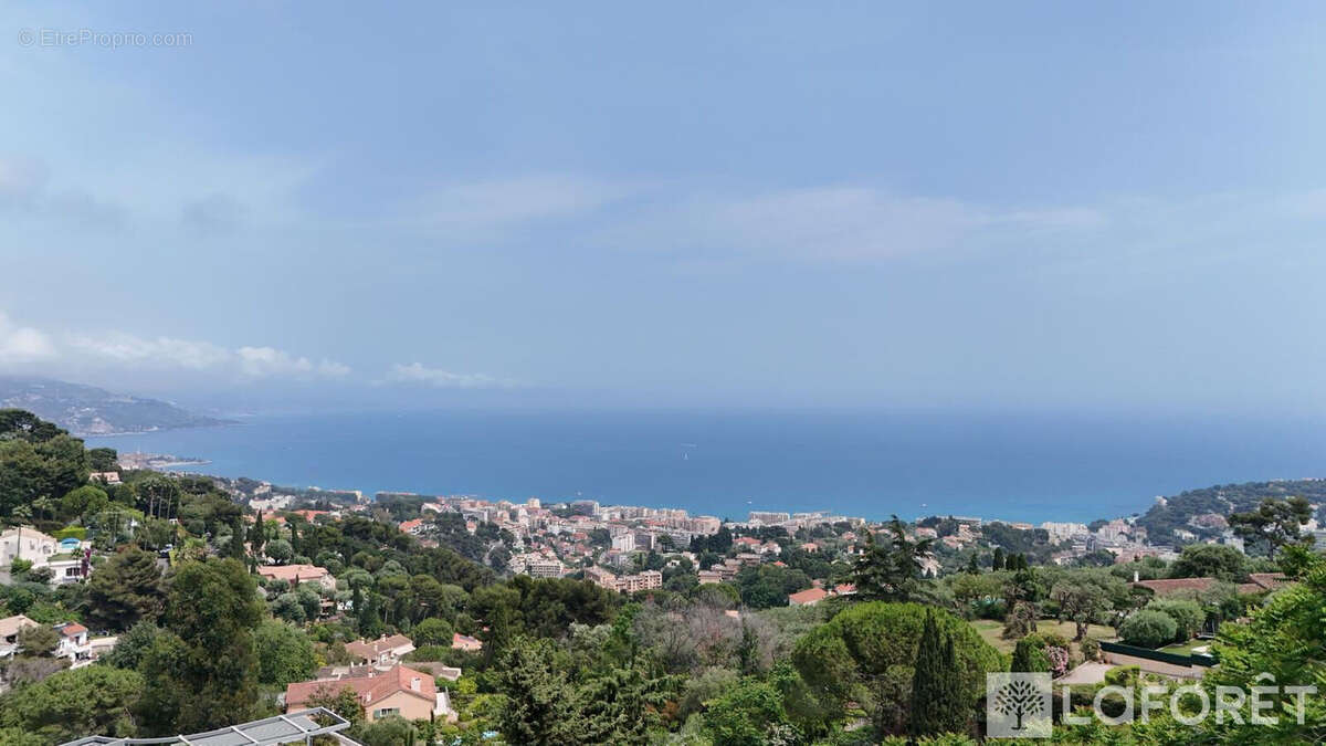 Terrain à ROQUEBRUNE-CAP-MARTIN