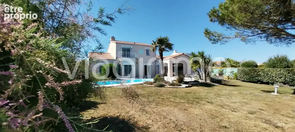 Faite pour les épicuriens : Maison Saint Gilles Croix De Vie 9 pièce(s) 200 m2 - photo 13