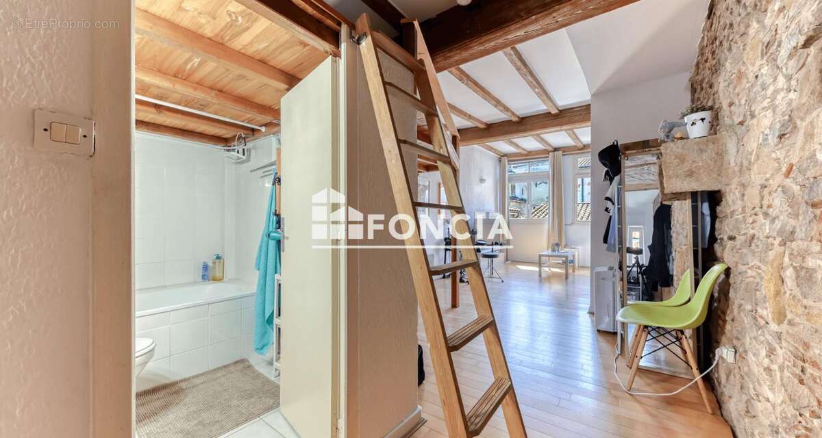 Appartement à LYON-5E