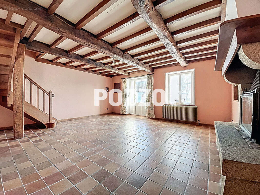 Maison à SAINT-PLANCHERS