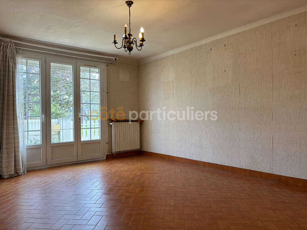 Maison à AGON-COUTAINVILLE