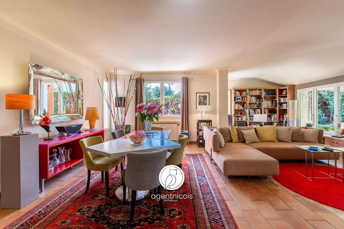 Maison à SAINT-JEANNET