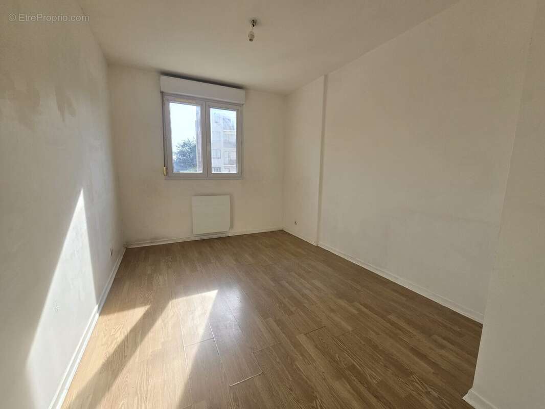 Appartement 67 m² à Evreux  - photo 4