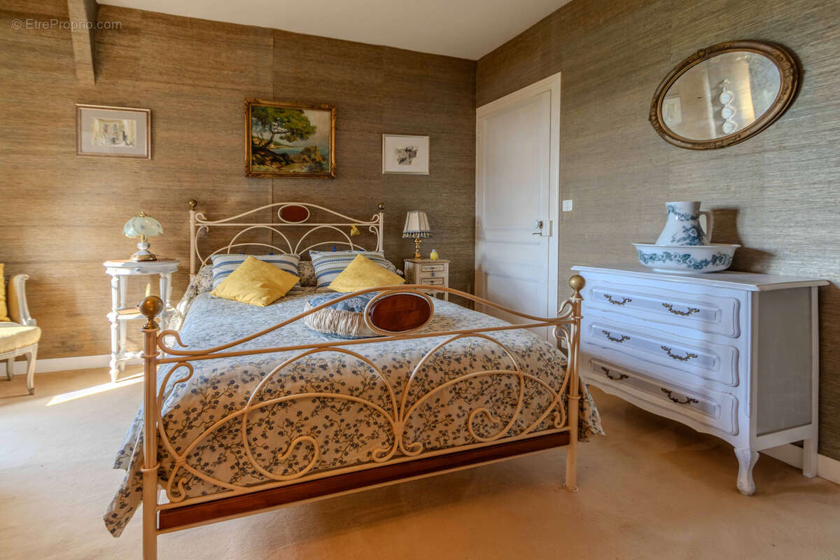 Maison à SAINT-CYPRIEN