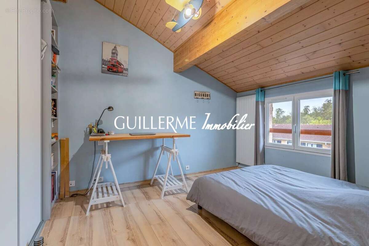 Maison à JASSANS-RIOTTIER