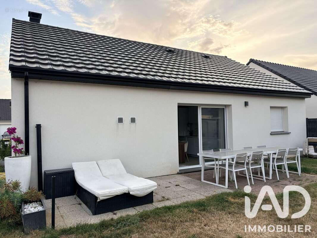 Maison 96 m² à Lambres  - photo 2