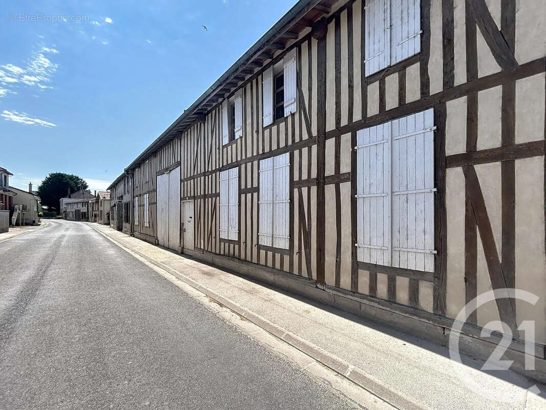 Maison à SAINT-AMAND-SUR-FION