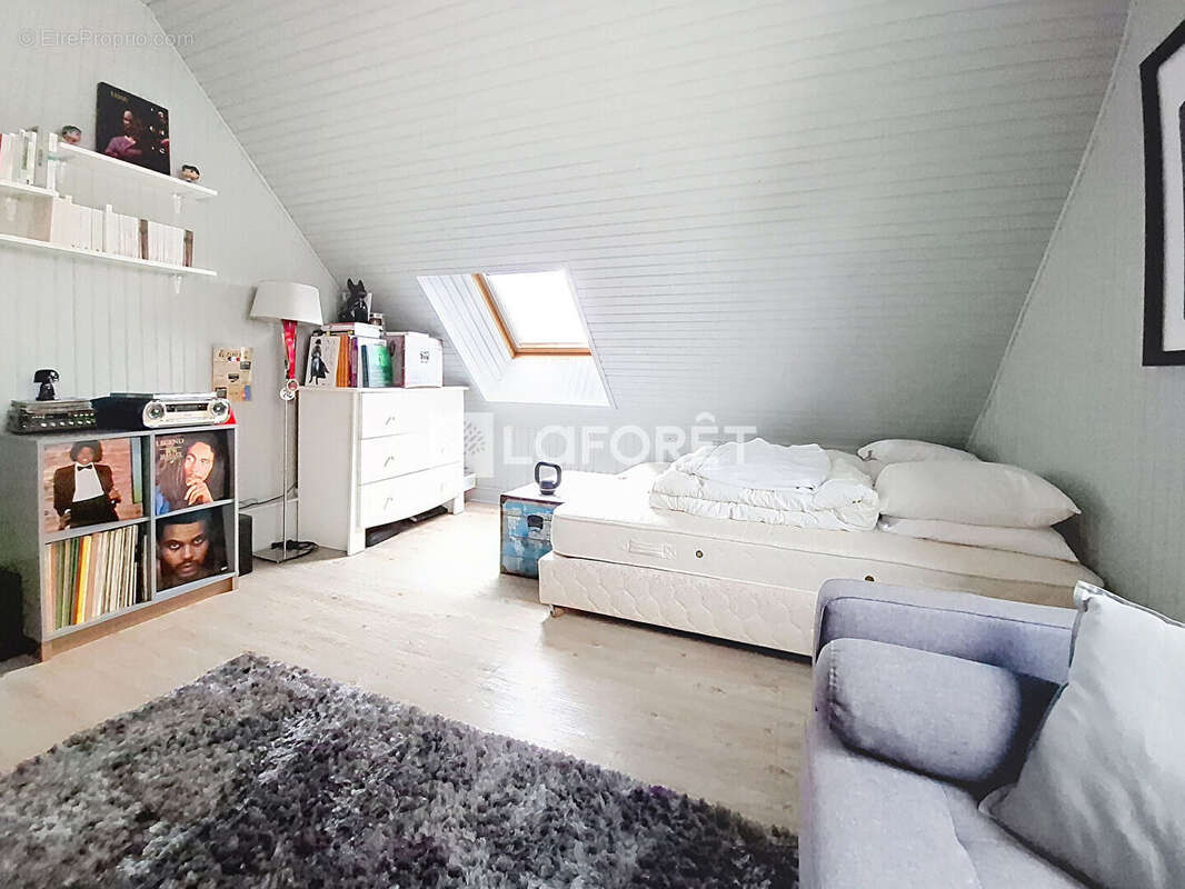 Appartement à BAILLY-ROMAINVILLIERS