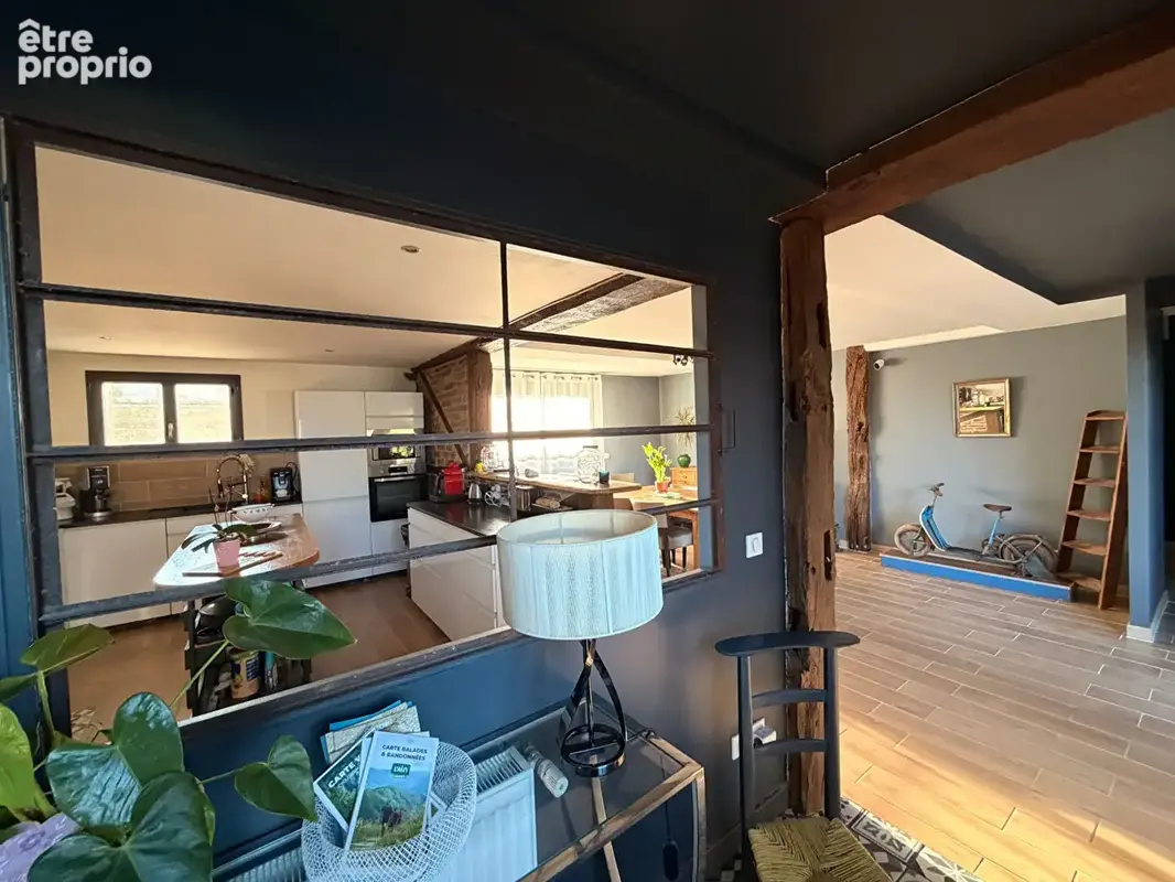 Maison familiale, 5 chambres (possibilité 7) double garages sur 5800 m² de terrain - photo 5