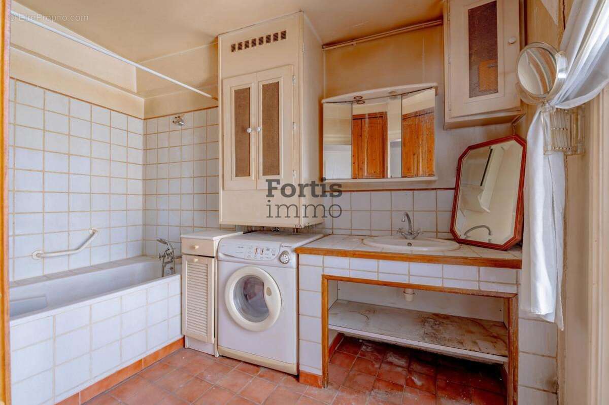 Appartement à PARIS-6E