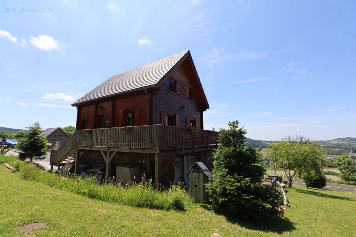 Maison à CHASTREIX