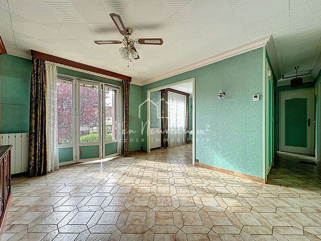 Maison à ROISSY-EN-BRIE