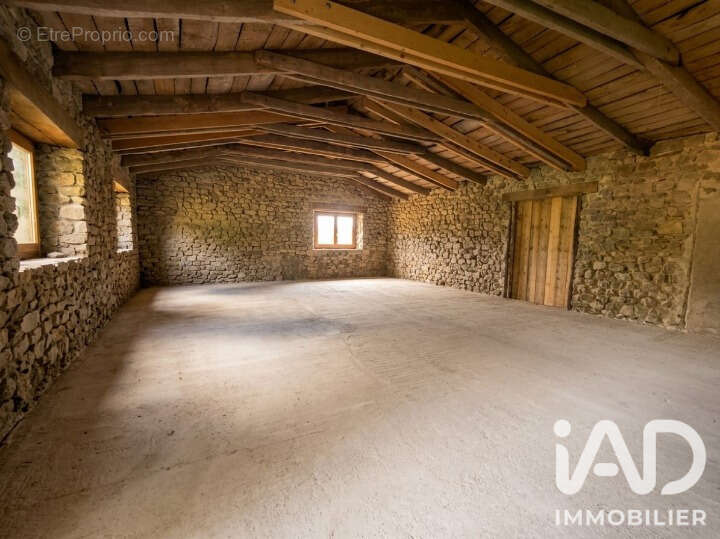 Maison 160 m² à Pailhares  - photo 7