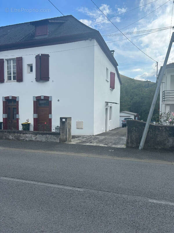 Maison à BARCUS