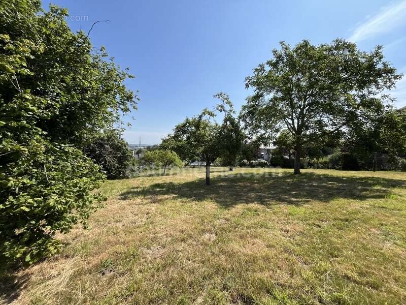 Terrain a batir 950 m² – vue pont de normandie – honfleur centre – viabilisé – rare à la vente - photo 5