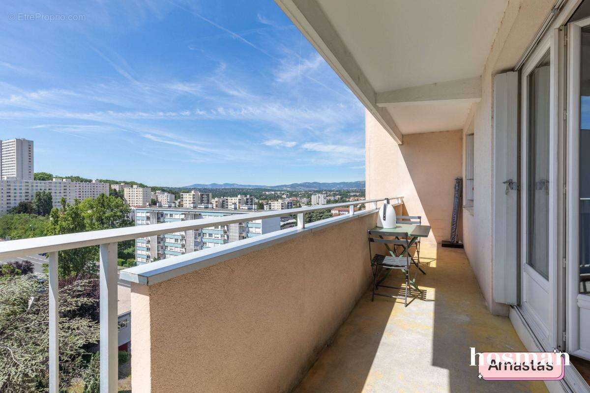 Appartement à TASSIN-LA-DEMI-LUNE