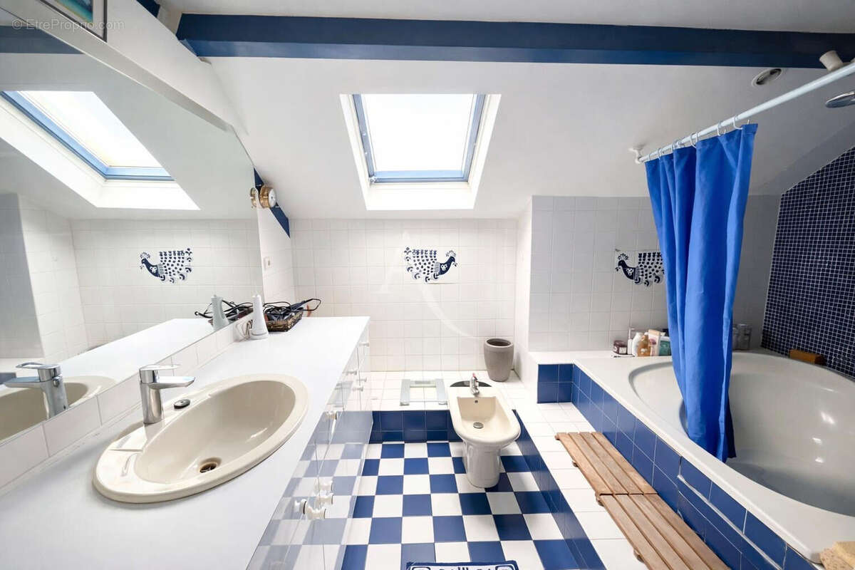 Maison à FONTENAY-SOUS-BOIS