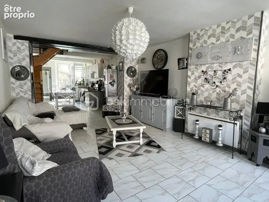 Maison avec 3 chambres et un garage - photo 3