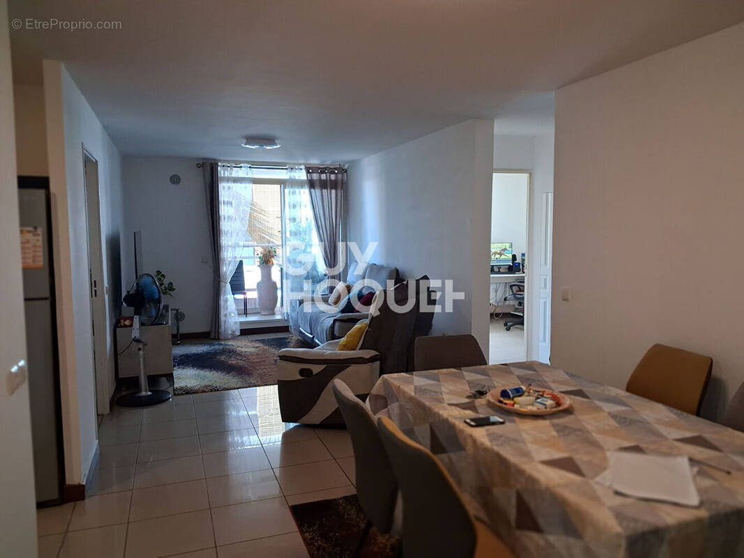 Appartement à SAINT-DENIS