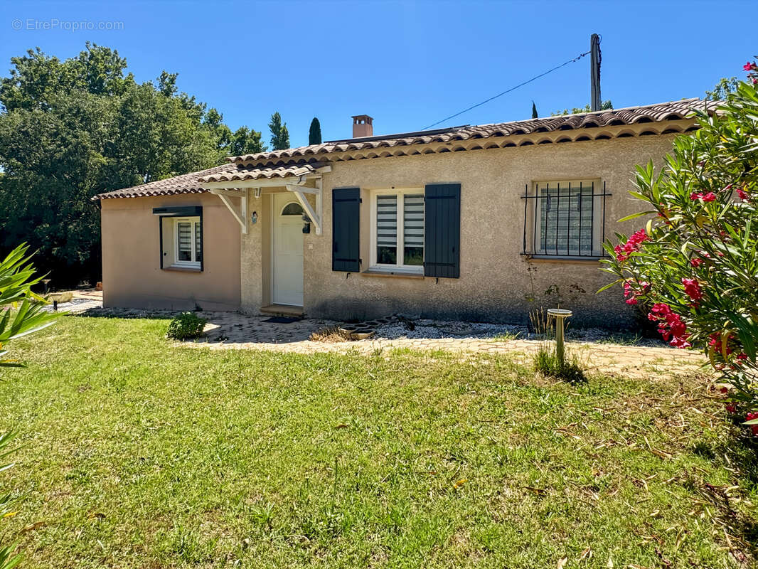 Maison à EGUILLES