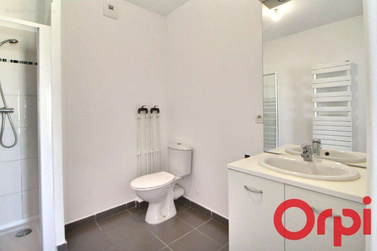 Appartement à MARSEILLE-2E