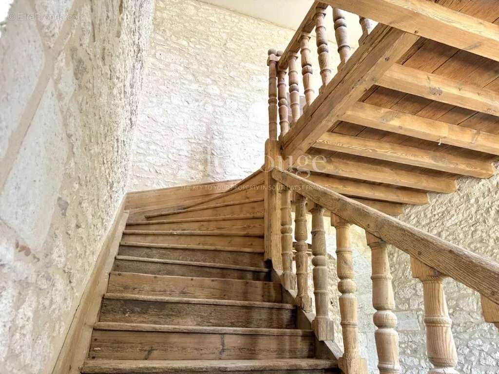Maison à GENSAC