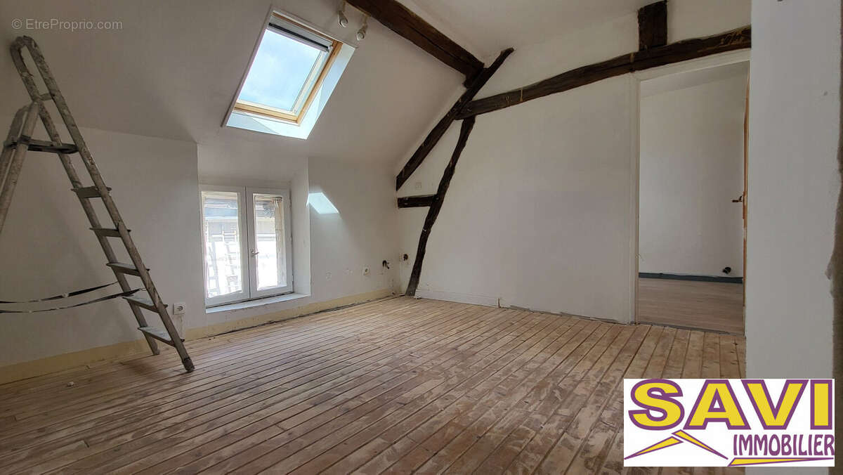 Maison à FERRIERES-EN-GATINAIS