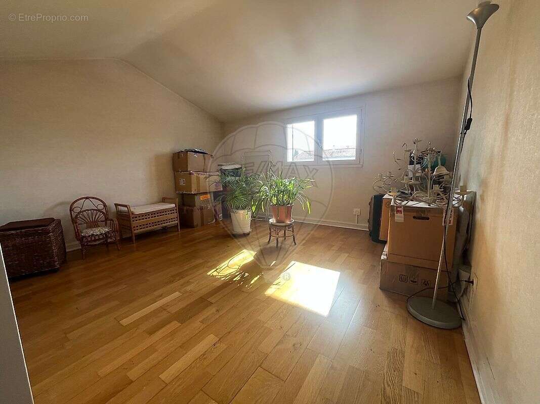 Maison à MESCHERS-SUR-GIRONDE