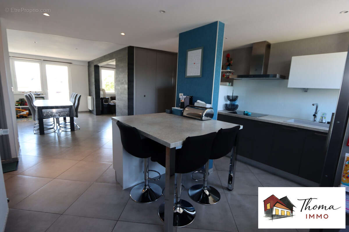 Appartement 93 m² à Saint-Louis  - photo 5