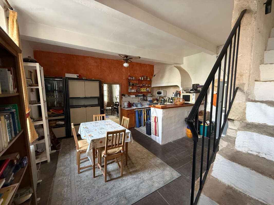 Maison à MONTAGNAC