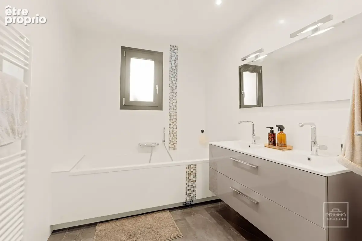 Montanay, maison plain pied 124 m² avec jardin et piscine - photo 9