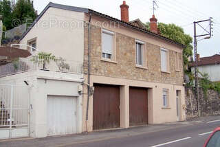 Maison à VILLEFRANCHE-DE-ROUERGUE