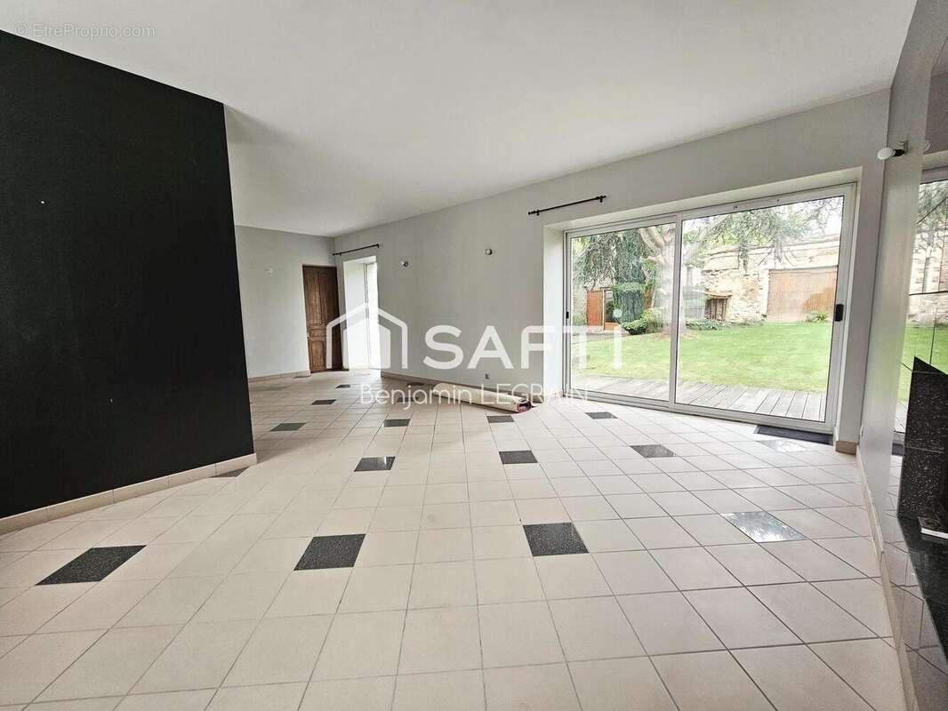 Photo 3 - Maison à THIANT