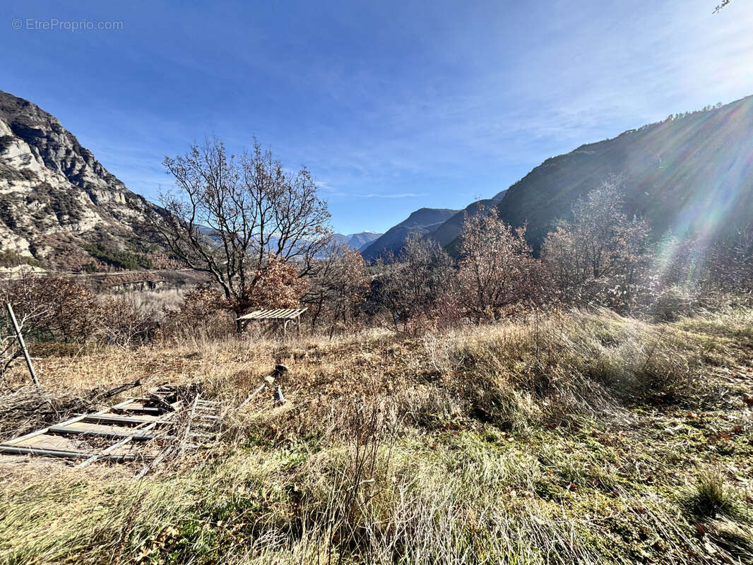 Terrain à TALLARD