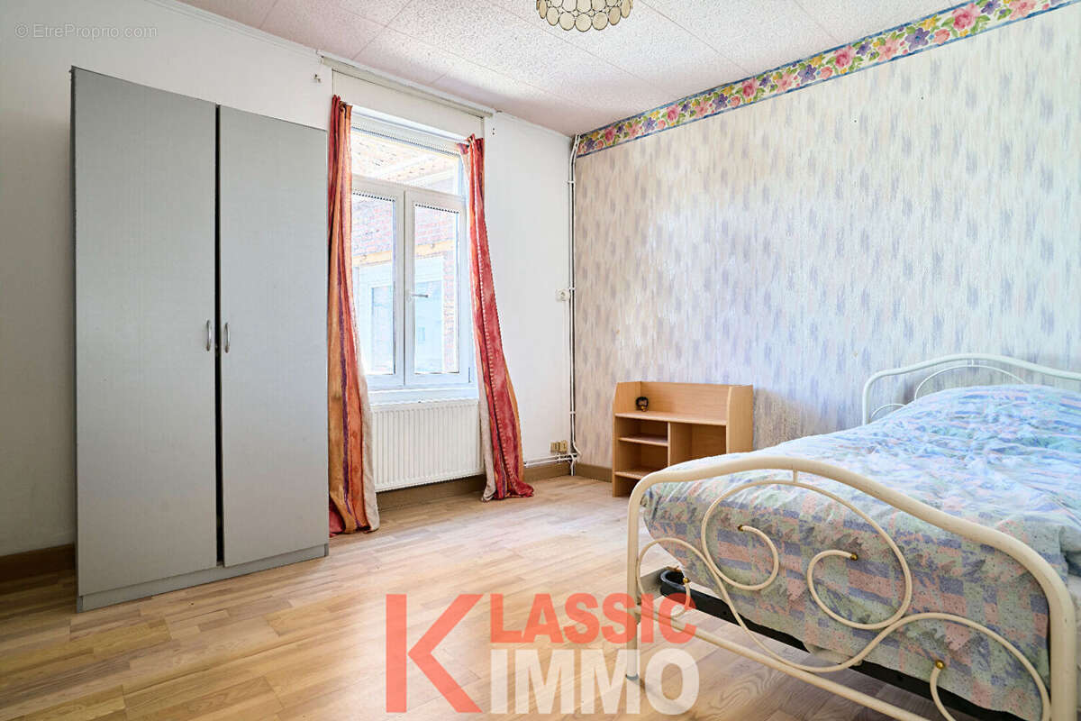 Maison 4 chambres avec un extérieur et garage 10 m² - photo 14