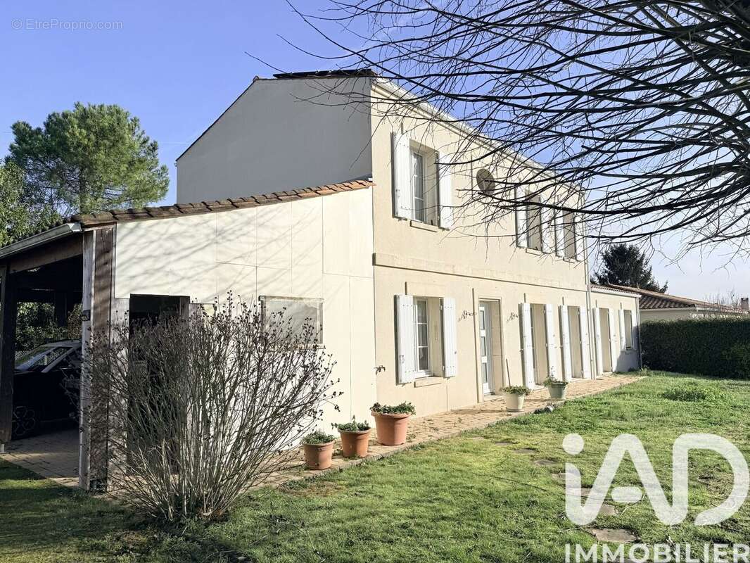 Photo 2 - Maison à SAINT-GENIS-DE-SAINTONGE
