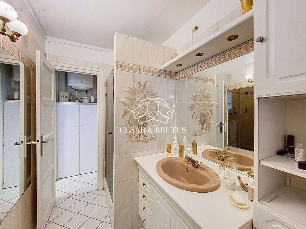 Appartement à CALUIRE-ET-CUIRE