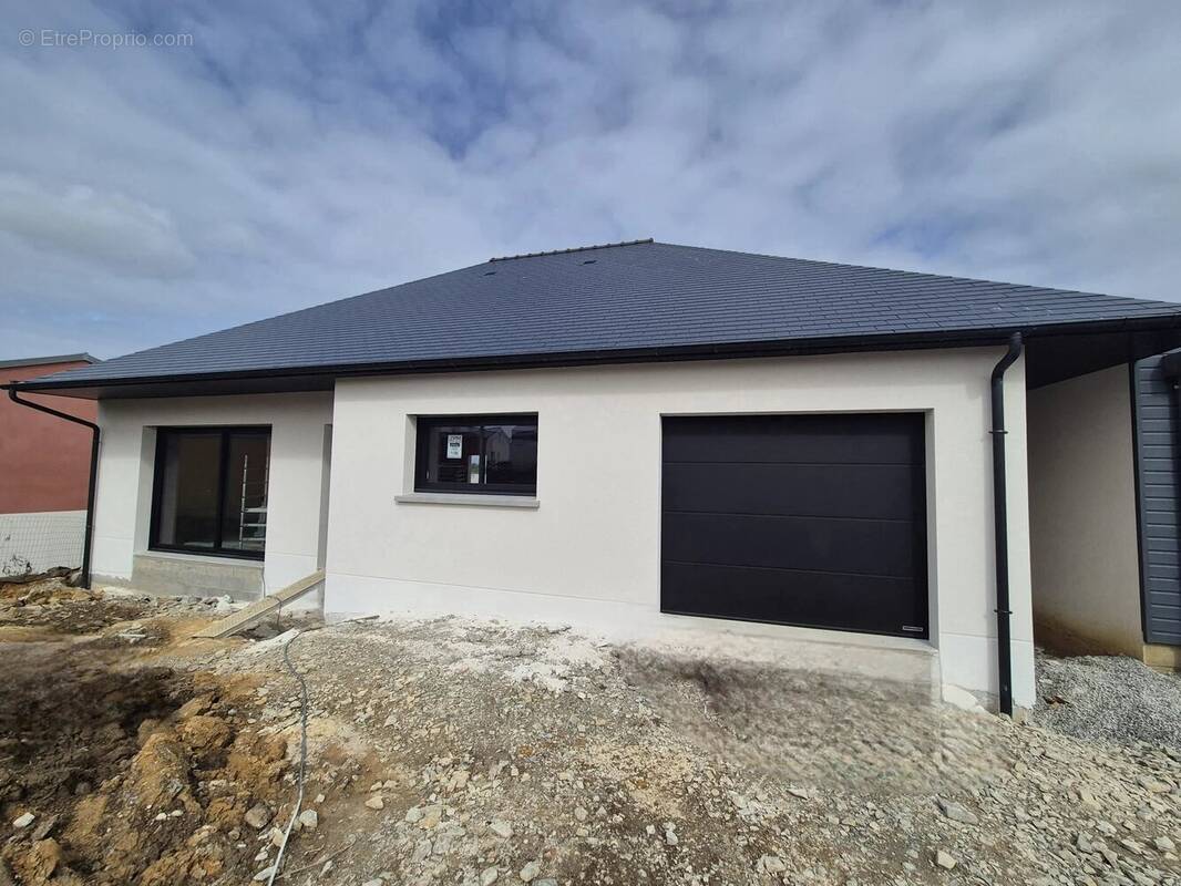 Maison à SAINT-BERTHEVIN