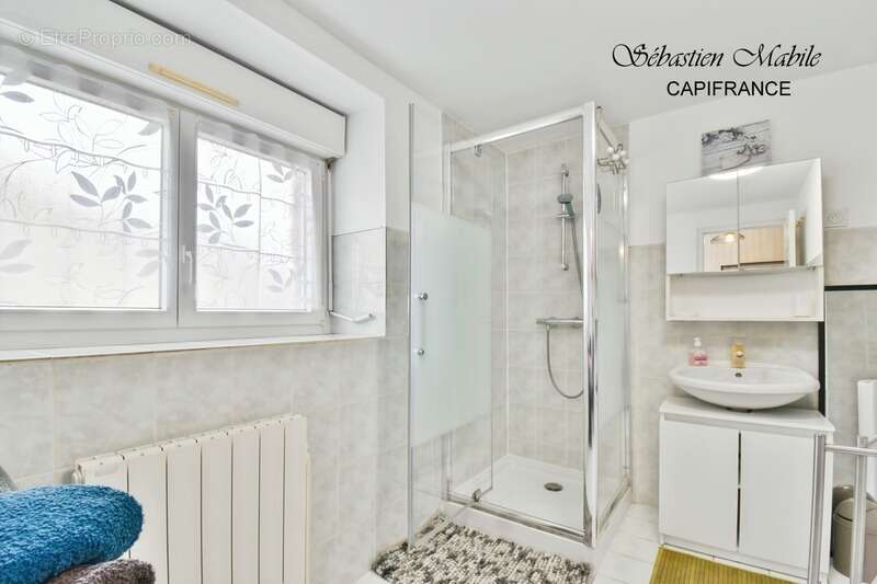 Maison à ROZ-SUR-COUESNON