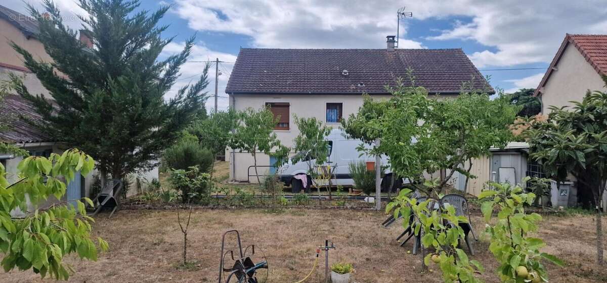 Maison à NOYERS-SUR-CHER