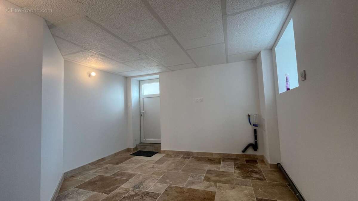 Maison à NEUILLE-PONT-PIERRE