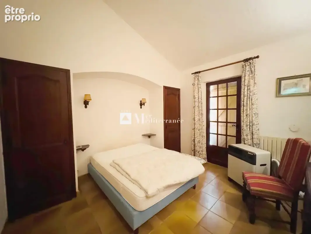 Proposé uniquement par notre agence - à vendre : maison à renover située à seulement 100 m de la plage. (83310 - photo 14