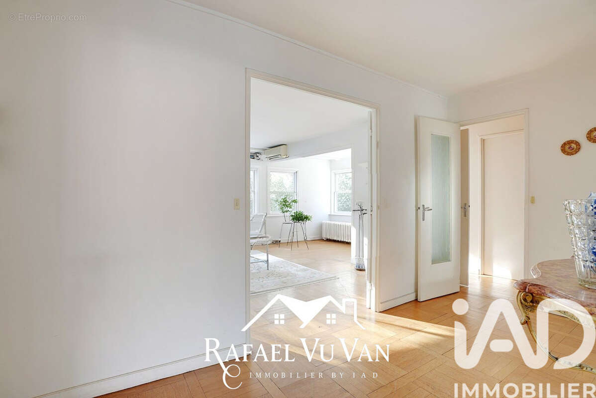 Photo 6 - Appartement à PARIS-16E