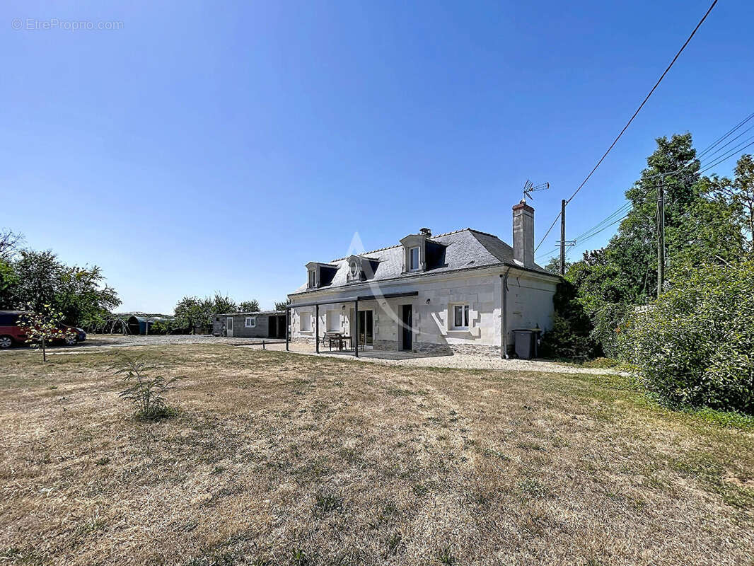 Maison La Menitre 5 pièces 137 m2 - photo 9