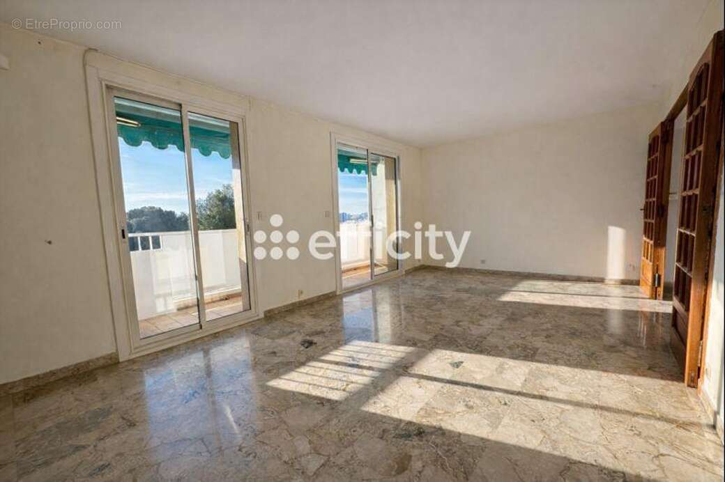 Appartement à MARSEILLE-10E