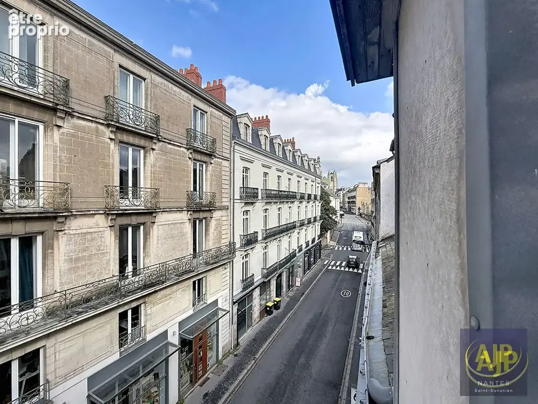 Nantes Hôtel de Ville - Appartement T1 Bis à vendre avec cuisine séparée - 18m2 - photo 3