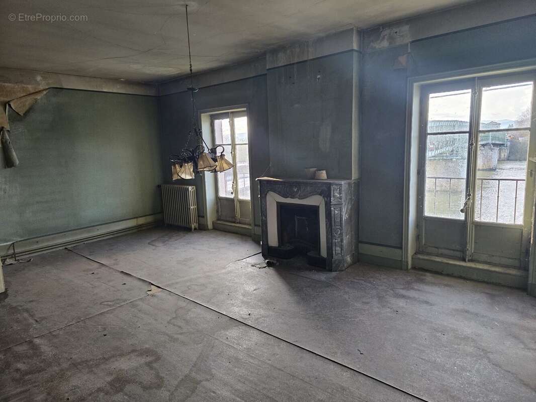 Commerce à GUEREINS